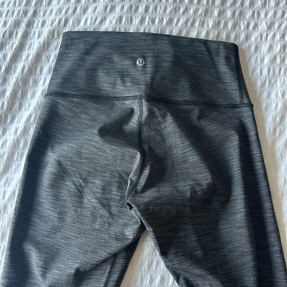 Lululemon Wunder Under 7/8 Tights - Picture 3 of 3